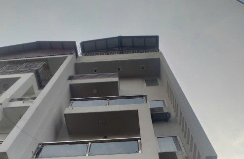 Cho thuê nhà KD VĂN PHÒNG, KẾT HỢP Ở LẠI Lạc Long Quân - Tây Hồ 55m x 6tầng, lô góc  , ô tô đỗ cửa